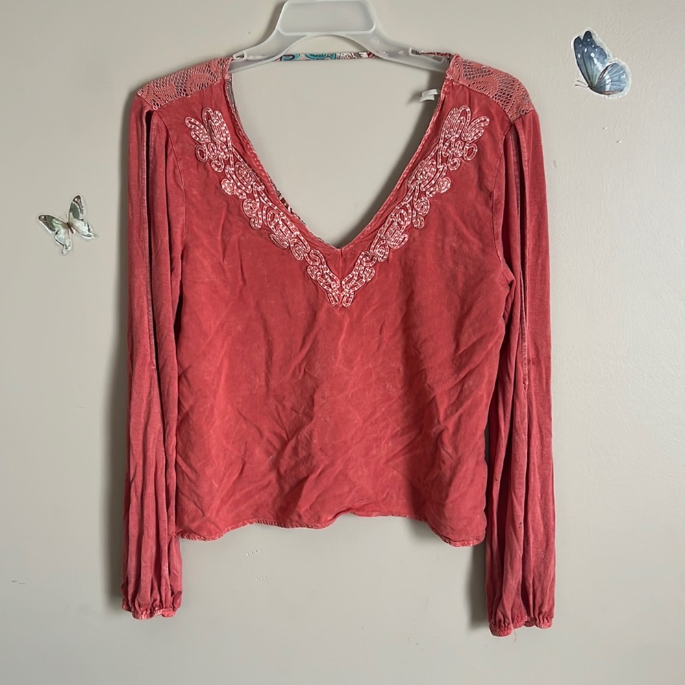 Medium shirt by BKE